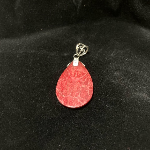 Sponge Coral Teardrop Pendant in Sterling Silver - Picture 6 of 9